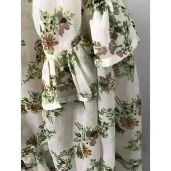 Walter Baker Women's L Green Floral Ruffle Chiffon Top Long Sleeve NWT Cottage - Picture 4 of 9